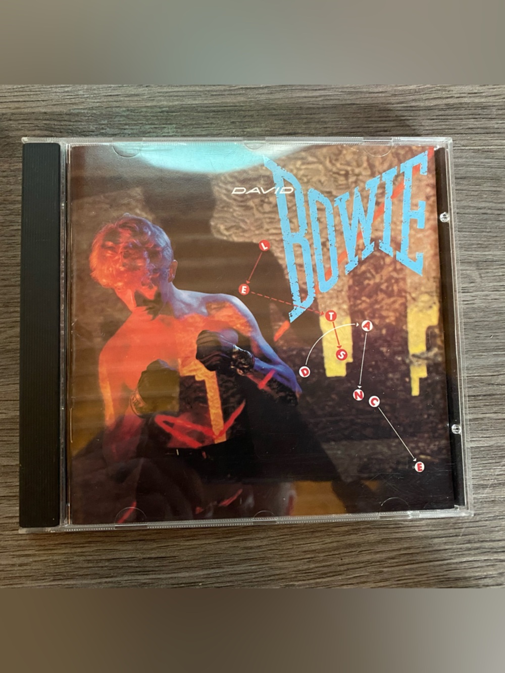 CD - David Bowie . Let’s Dance 
❤️ RIP David Bowie ❤️